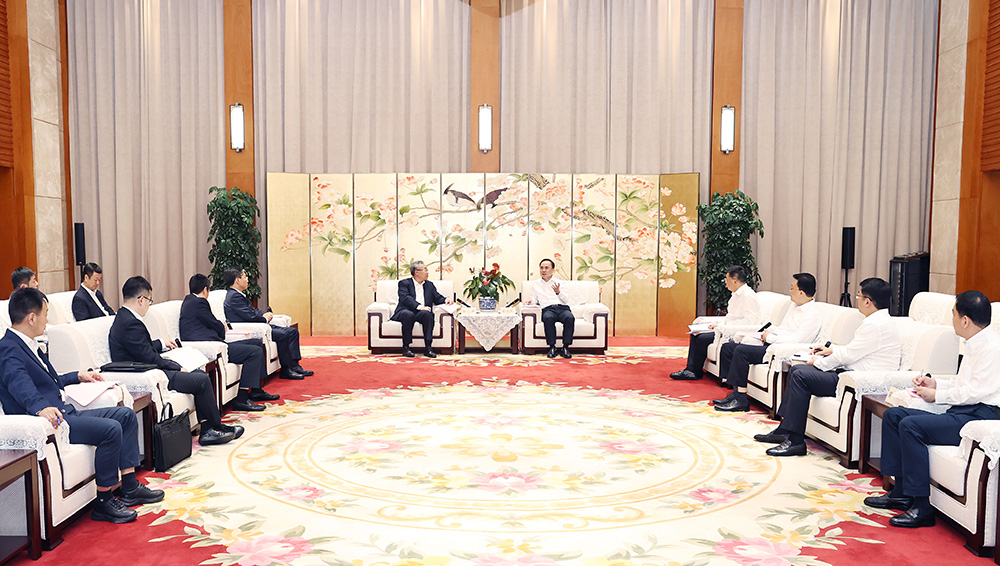 刘敬桢、徐鸿与徐州市委书记宋乐伟座谈交流